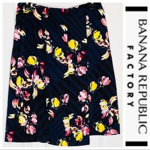 Brand New! Banana Republic Factory Skirt Size 0P